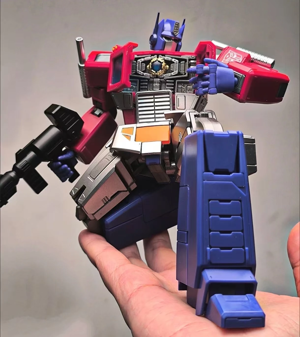 En stock, jouets Hasbro, modèles pré-assemblés mobiles G1 OP 20 cm, kits de modèles avancés, Transformers, figurines d'action 40 ans, robot jouet, cadeau