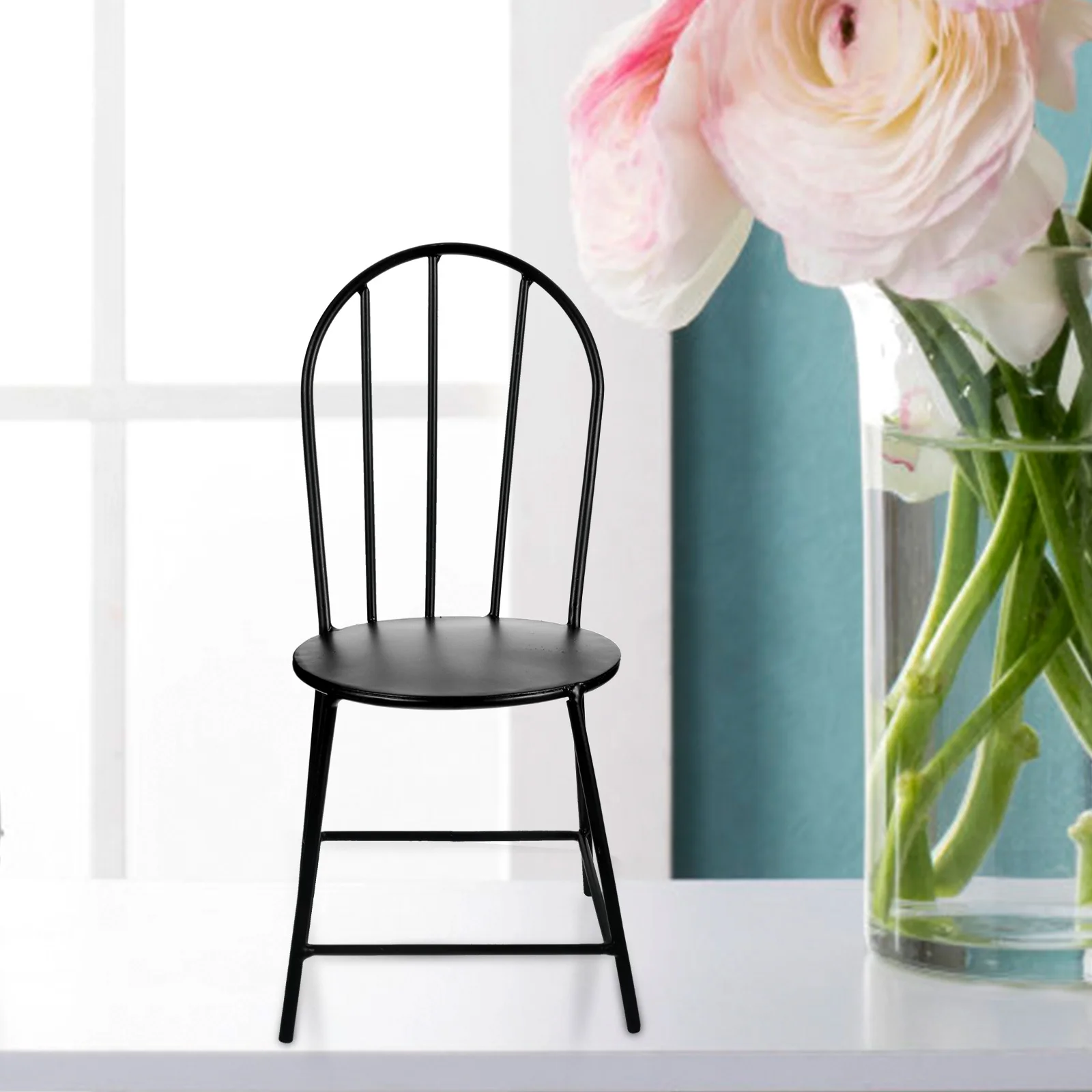Adorável mini cadeira de ferro casa delicada móveis decorativos ornamento desktop prop artesanato realista leve acessório de jogo