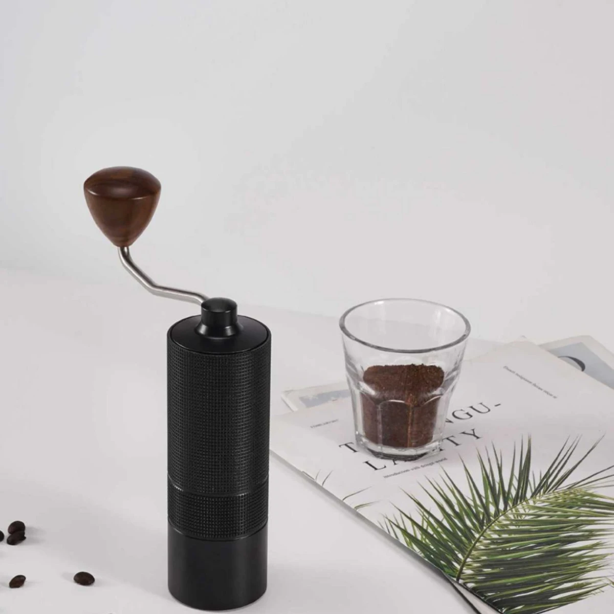 1Pc Coffee Grinder Manual Portable Stainless Steel Hand Operated Cafe Silver Mini Hand Bean Grinders Mill Coffee Making Tools