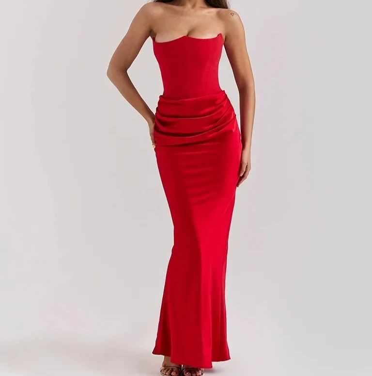 새로운 우아하고 세련된 디자인 감각의 롱 드레스 여성용 스트랩리스 이브닝 드레스 섹시한 새틴 플리츠 하이웨이스트 슬림 파티 드레스