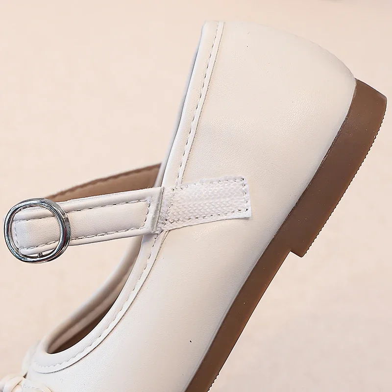 Mary Jane Schuhe für Mädchen, Ballerinas mit Schleife und Schnalle für Kleinkinder, weiche Prinzessinnen-Partyschuhe mit Metallschnalle, Schuhe mit Lederoptik für kleine Mädchen. – Detail 7