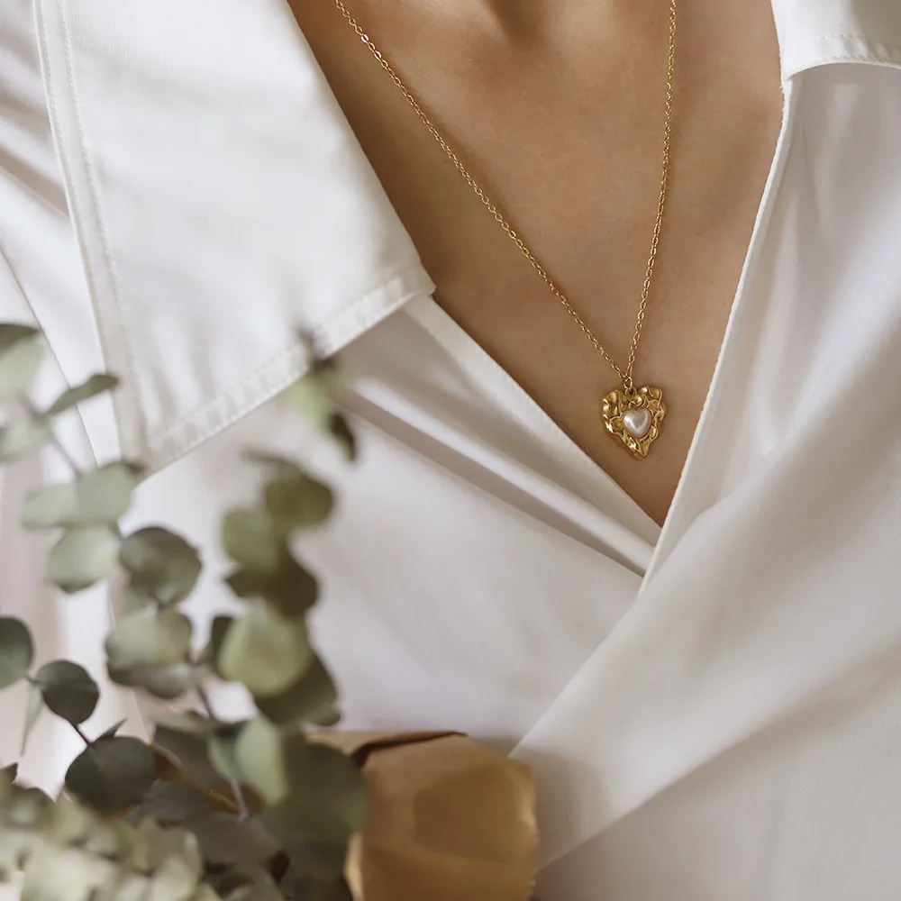 Stainless Steel Plated 18K Gold Irregular Lava Tin Foil Pearl Heart Pendant Necklace Women Luxury Charm Anniversary Jewelry