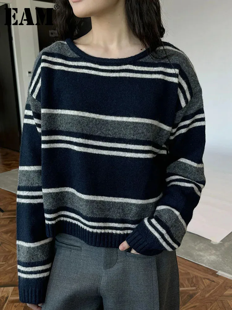 [EAM] Blue Striped Big Size Knitting Sweater Round Neck Long Sleeve Women Pullovers New Fashion Tide Spring Autumn 2025 1DH8665