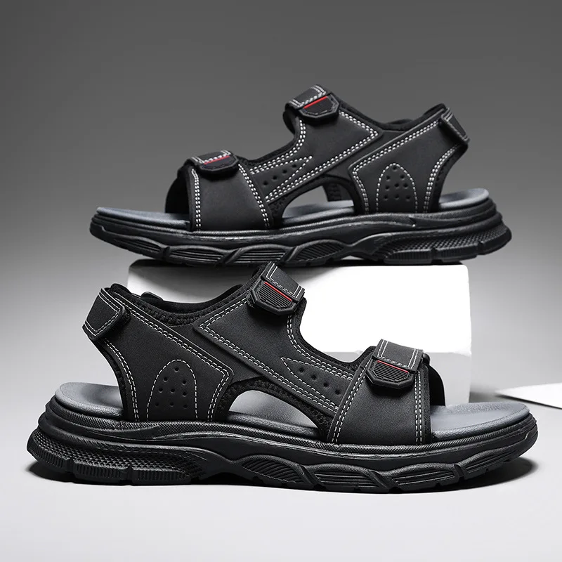 Men's Summer Sandals2026New model of the year: non-slip, wear-resistant, soft-soled driving slippers for dads, waterproof beach