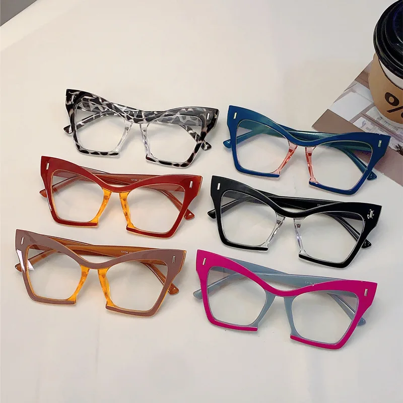 Nouvelles Lunettes Anti-Lumière Bleue Oversize Style Européen et Américain avec Rivets Métalliques, Monture Œil de Chat, Verres Transparents pour Influenceurs, Idéales pour le Maquillage