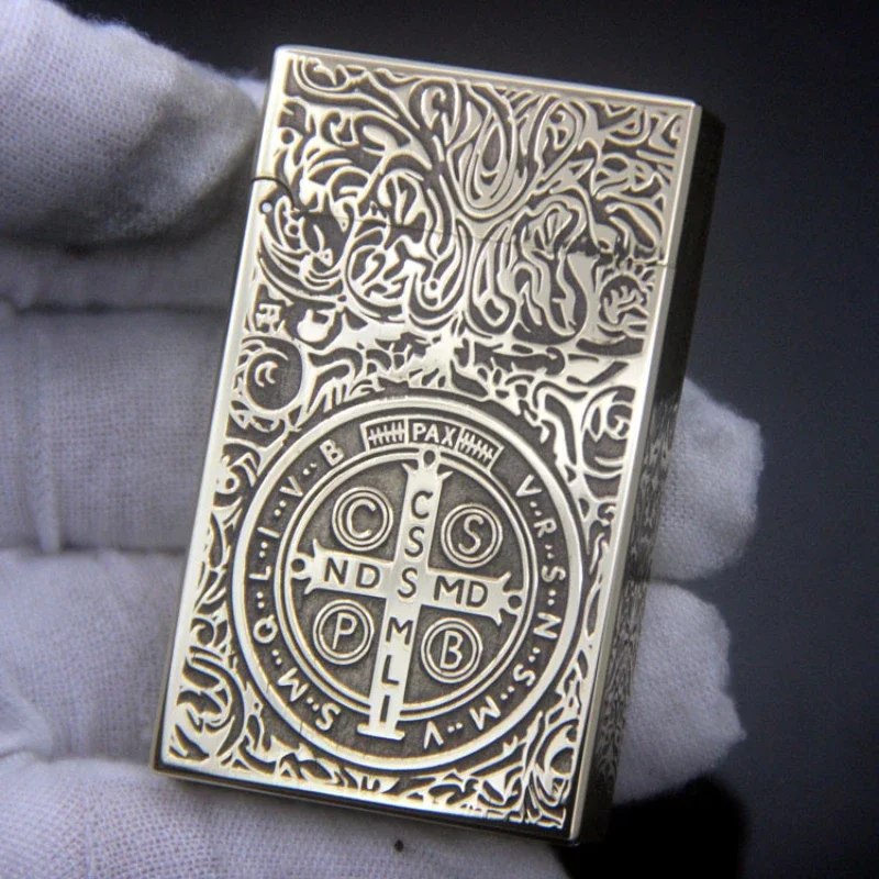 Zorro 552 Retro Loud Brass Personality Kerosene Loud Windproof Lighter Five Sided Carved Tang Grass Men's Gift