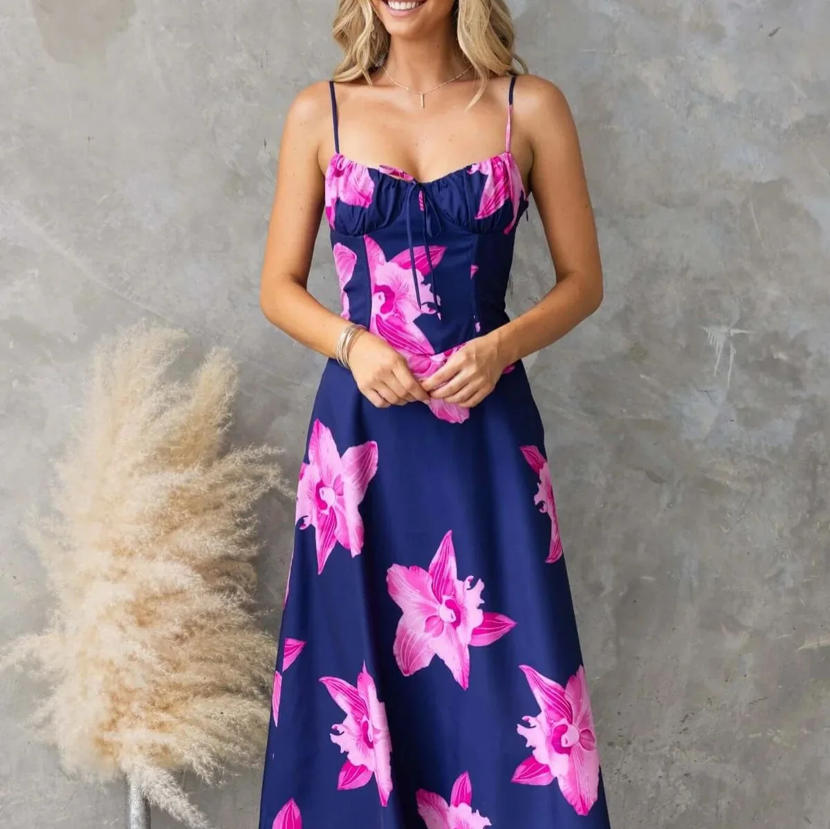 2025 European and American Summer New Women's Slim Fit Sexy Strap Dress Women's Dress