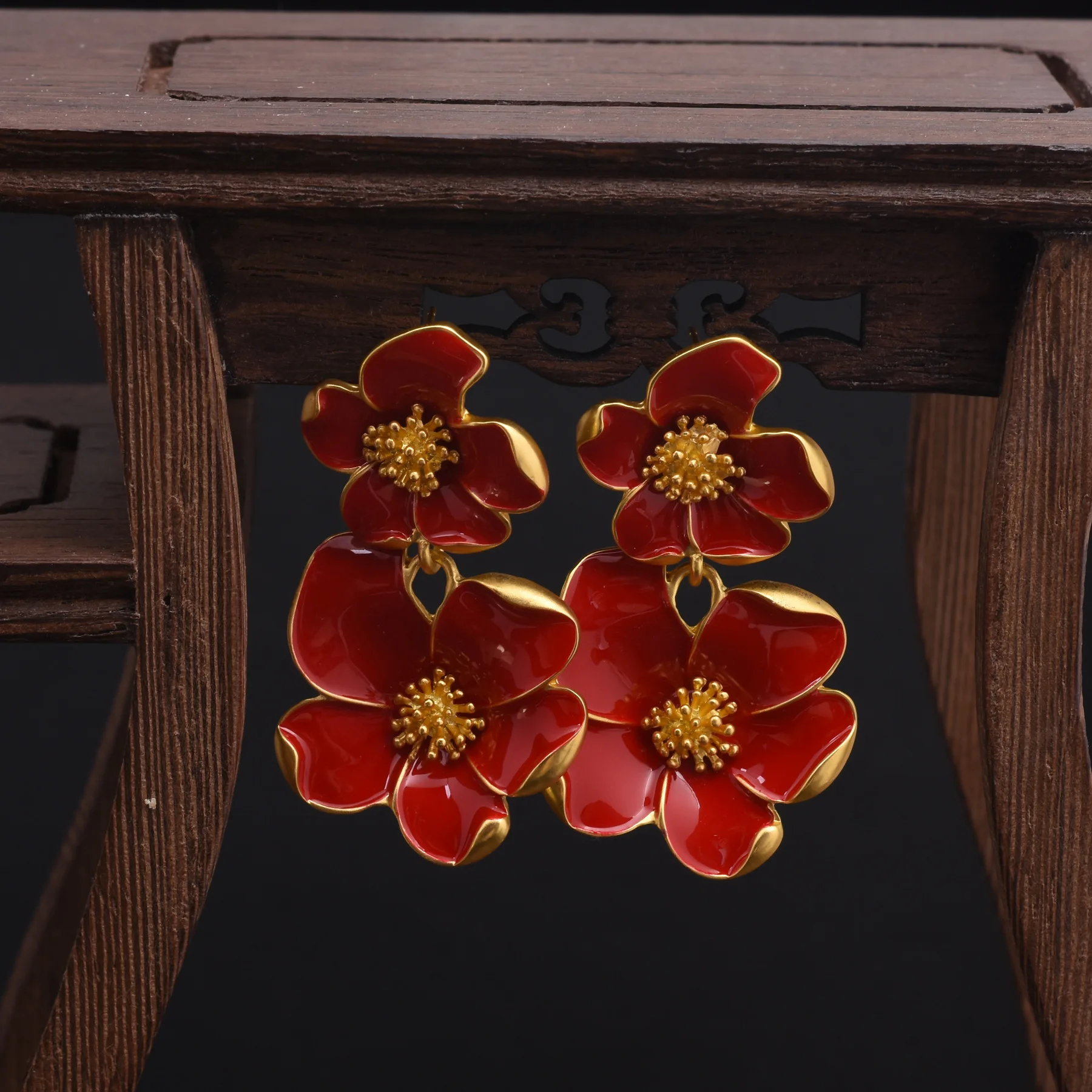 

Vintage Fashion Red Long Enamel Drop Glaze Double Flower Earrings French Court Style Big Flower Eardrop High-Grade Niche Design