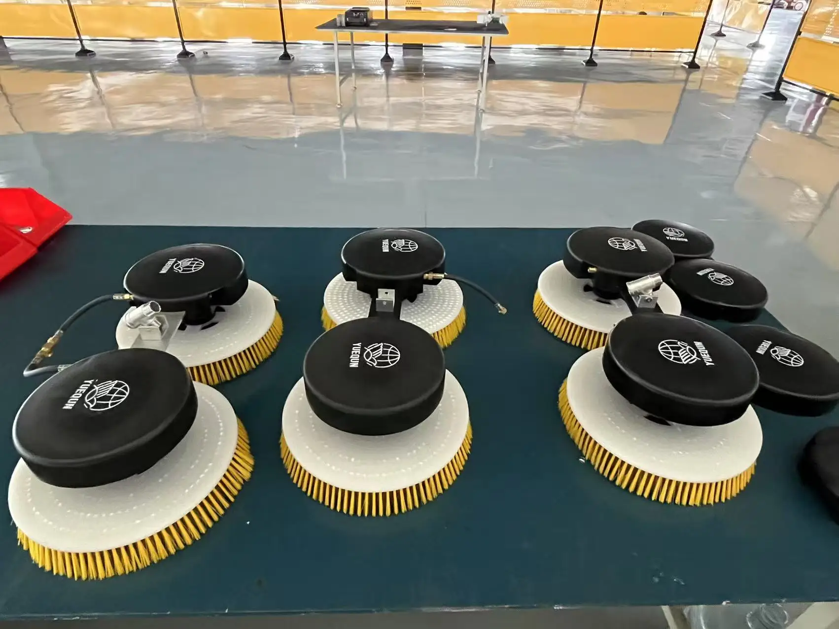 Electric Solar Panel Cleaning Robot-High Pressure Cleaner With Cold Water Cleaning For Solar Panels Windows Building Walls