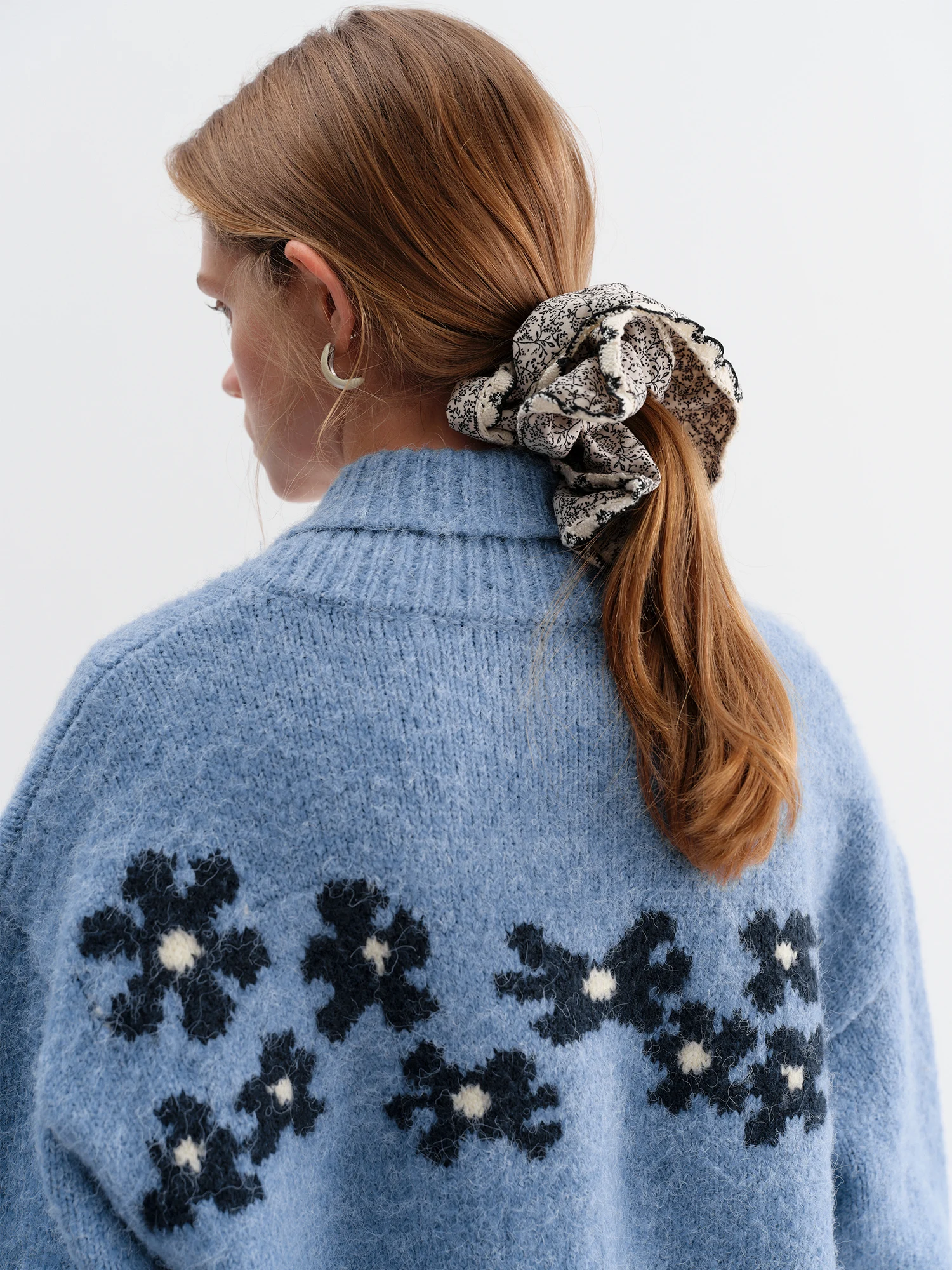 ​ FSLE 2025 Suéter de punto de ganchillo con bloques de color estilo retro perezoso para mujer de invierno - Cárdigan frontal abierto azul para comodidad informal ​