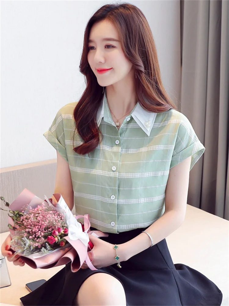 

Модная женская блузка из шифона в клетку с коротким рукавом, летняя новинка в корейском стиле, топ с воротником, бусинами и сеткой, свободный крой