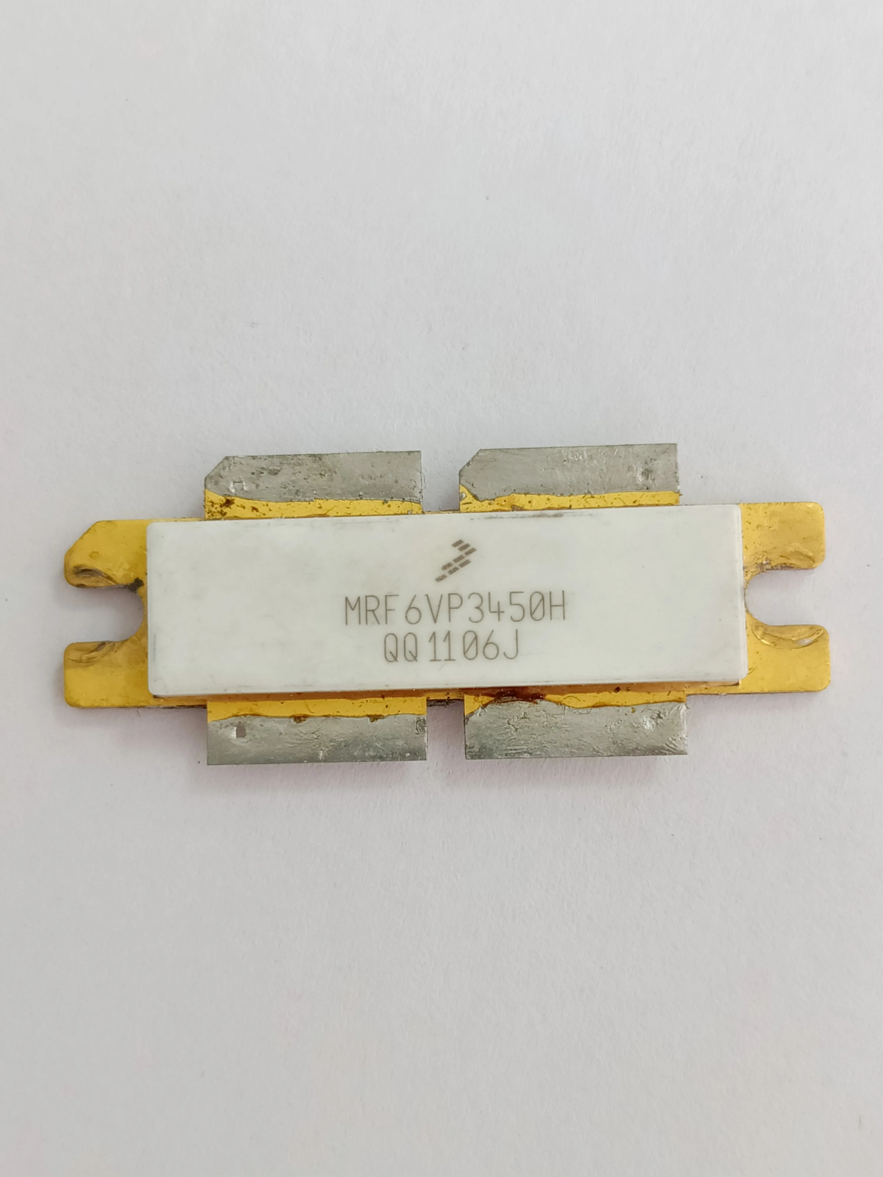 

MRF6VP3450H цена на 1 единицу, без налога, высокочастотная микроволновая RF-трубка, гарантия качества в комплекте.