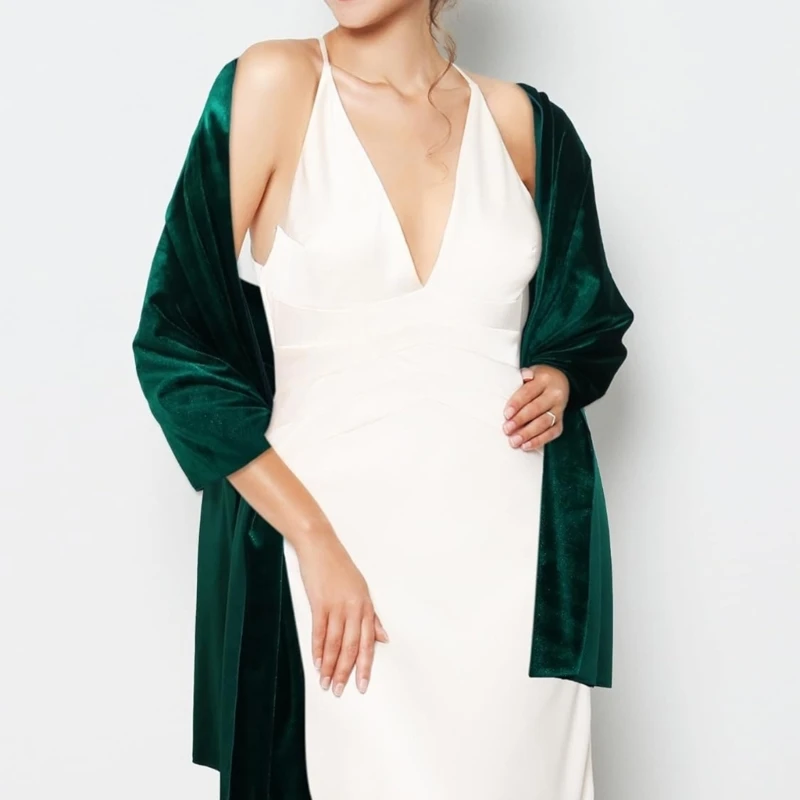 

Elegant Luxurious Shawl Velvets Warmth Fashionable for Office Travel Or Casual Outings Women's Daytime Wear