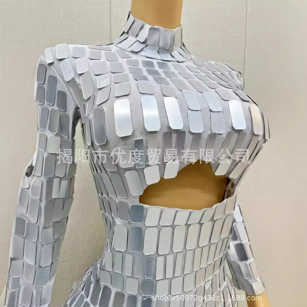 ชุดเดรสยาวแขนยาวคอสูงซีทรูตาข่ายสีทองสำหรับงานวันเกิด งานเลี้ยงค็อกเทล งานพรอม หรืองานเต้นรำสไตล์ฟลาเมงกา