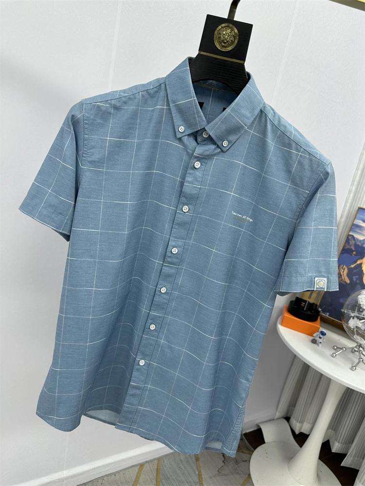 

Classic Business Casual Plaid Shirt Non-iron Anti-wrinkle Lightweight Breathable Fashionable Men's Short Sleeve Shirt