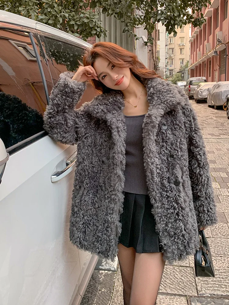 معطف فرو خروف صديق للبيئة للنساء ملابس خارجية شتوية من الجلد والفراء طويل Sve كوري Sle للتنقل والرياح