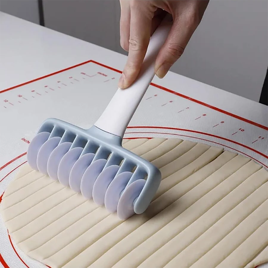 

Креативный резак для пиццы из полипропилена, кухонные многофункциональные острые варочные панели для лапши ручной работы, нескользящая ручка, инструмент для выпечки, аксессуары