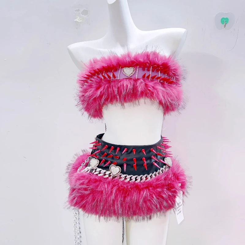 خريف شتاء جديد الأصلي ارتفع الأحمر فروي المرأة صديرية دائرية القوطية تصميم سلسلة معدنية ثقيلة الزي برشام تنورة صغيرة مجموعة السيدات #6