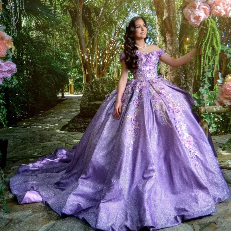 

Lavender Sweetheart Shiny Quinceanera Dresses Beads 3DFloral Applique Lace With Cape Sweet 15 Birthday Party Ball Gowns