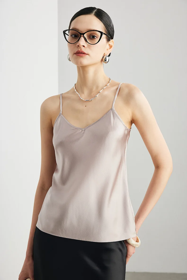 2026 New Mulberry Silk Camisole Top Women Satin V Neck Spaghetti Strap Tank Tops Elegant Solid Color Office Inner Layering Vest