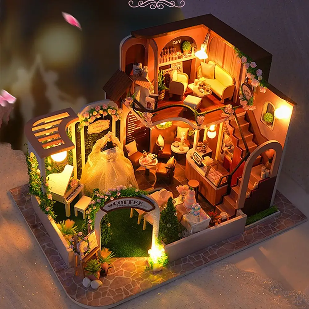 New 3D Miniature DIY Hut DIY Christmas Cabin Miniature Doll House Doll House with LED Light Building Model Bookshelf