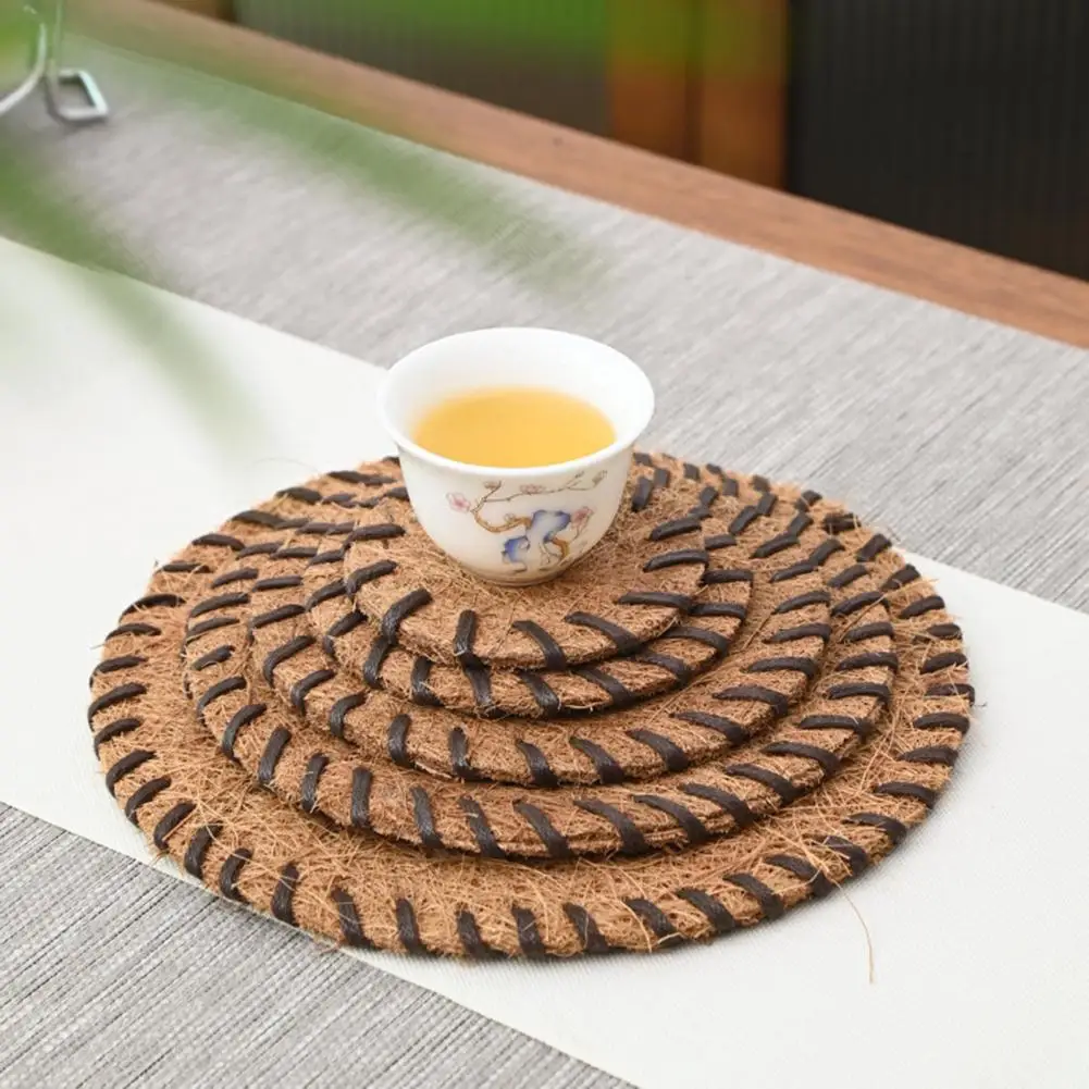 Handwoven Coir Tea Coaster Heat-Resistant Natural Bristle Mat for Teapot Cups Rustic Palm Fiber Pad for Tea Ceremony Absorbent E