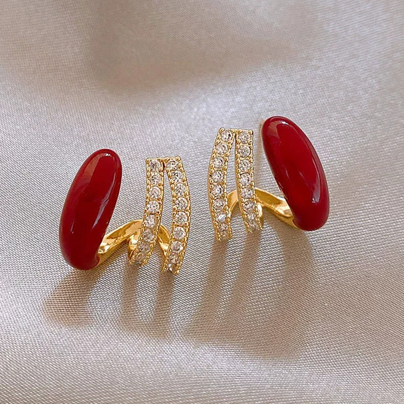 Pendientes de garra en forma de C con diseño moderno para mujer, con esmalte rojo vino y pedrería, joyería de fiesta con geometría distintiva