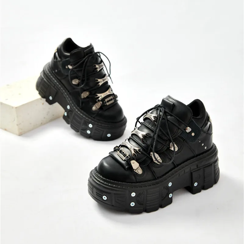New Fashion Women Lace-Up Sneakers Round Toe Thick Bottom Metal Decoration Woman Ankle Botas Mujer Punk Party Rock Platform Shoe