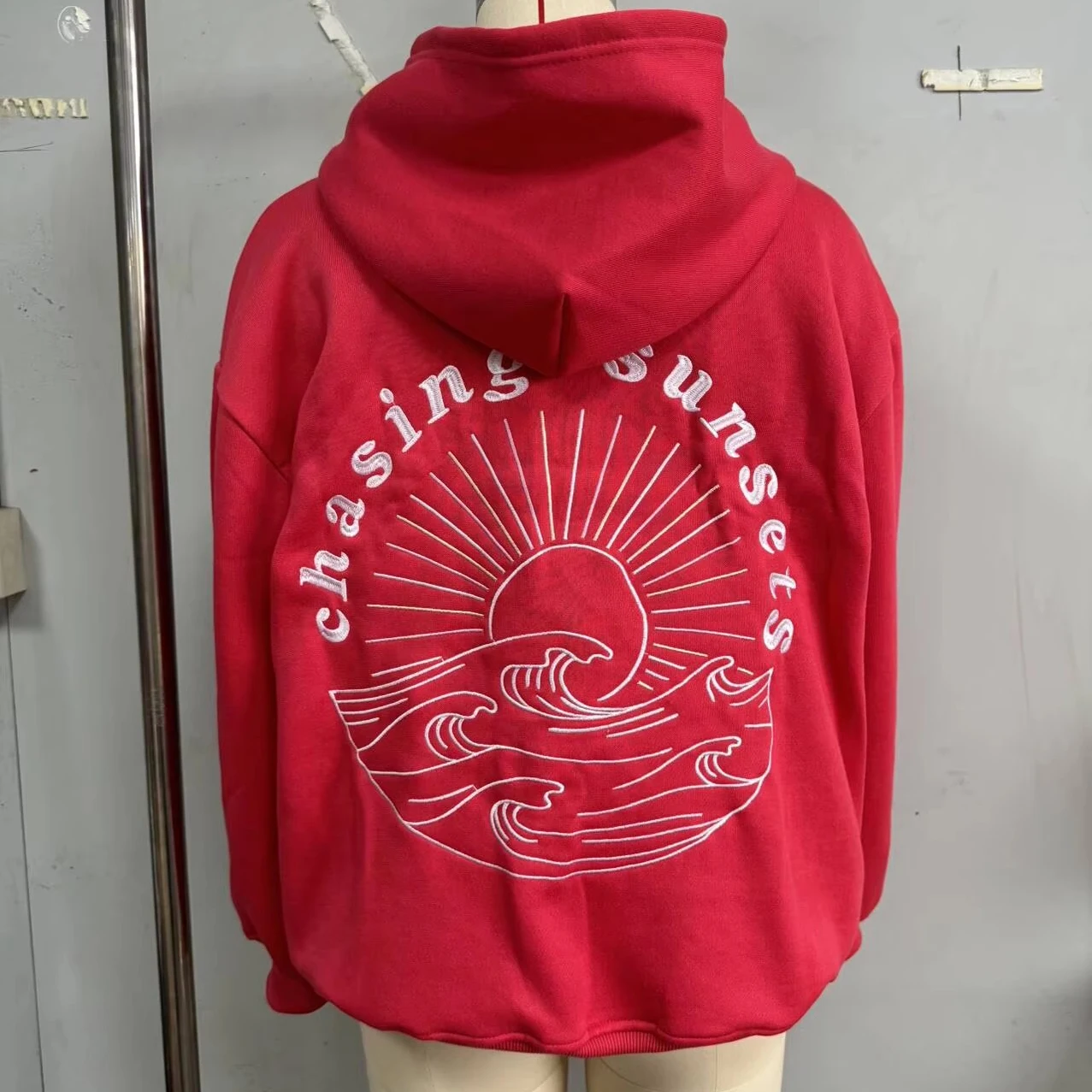 

Женская толстовка с вышивкой Chasing Sunsets, модная осенне-зимняя теплая толстовка с капюшоном, свободная повседневная толстовка из мягкого флиса