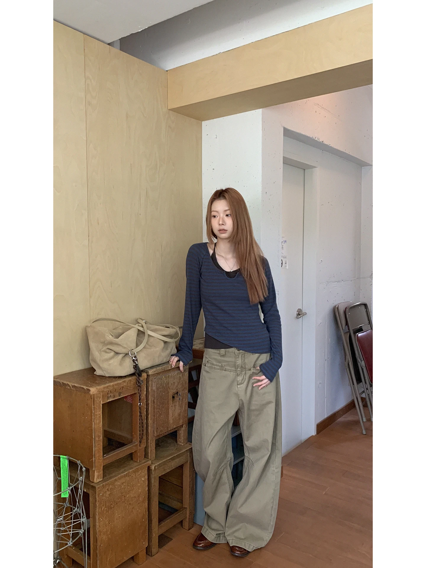 Red Celebri Long Sve Base irt Women Early Autumn Super Beautiful Single Wear 2025 New T-irt Striped Fake Two-Piece T...