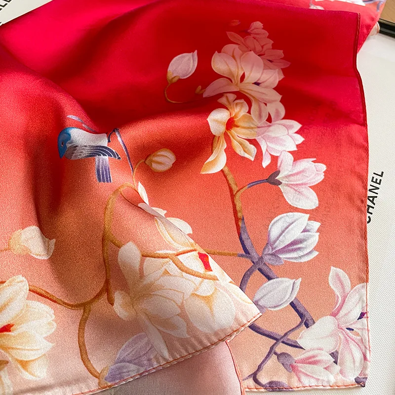 2023 New Women 100% Real Silk Scarf Floral Printed Foulard Femme Square Head Scarfs Bandana Shawl Gift for Lady Hairbands