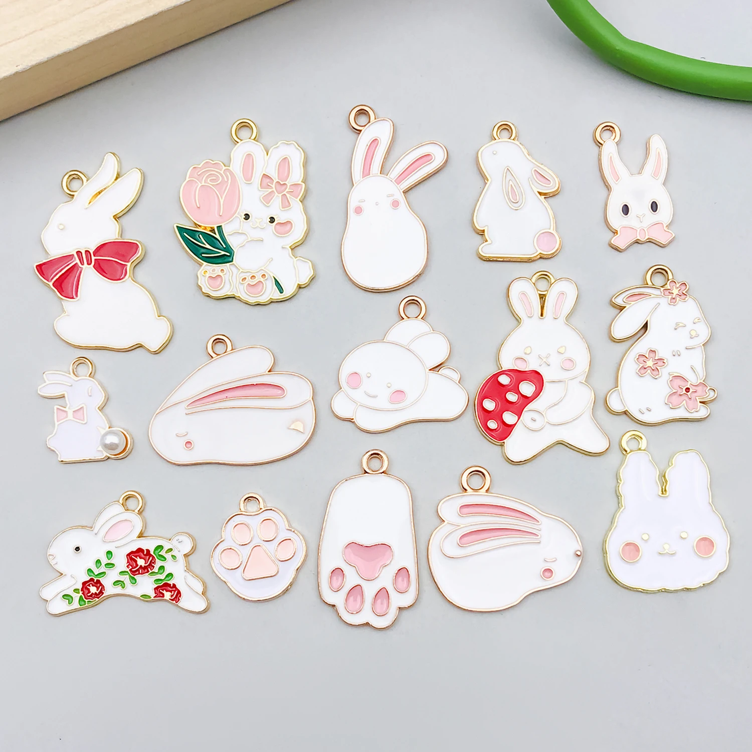 5pcs/15pcs Alloy Enamel Easter Bunny Pendant Jewelry Making DIY Keychain Earrings Charms for Jewelry Bracelets Necklace
