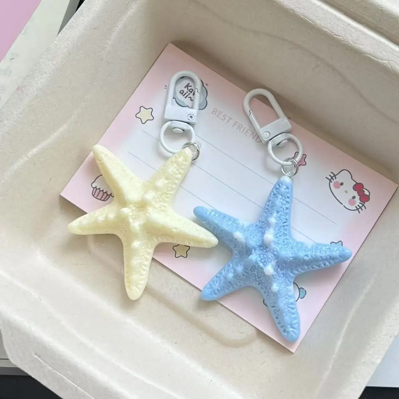 Keychain Cute Sculpted Starfish Charm Spring Summer Gift for Couple Friend Bag Accessory Portable Durable Lightweight Metal