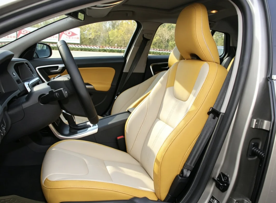 Für Volvo V60 2012~2015 Maßgefertigte Autositzbezüge Luxuriöses Nappaleder 100% Passgenau Innenraumzubehör 360 ° Vollständige Abdeckung – Detail 2