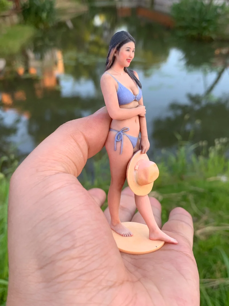 Spot realistic beautiful woman body sculpture doll scene miniature model car model figure