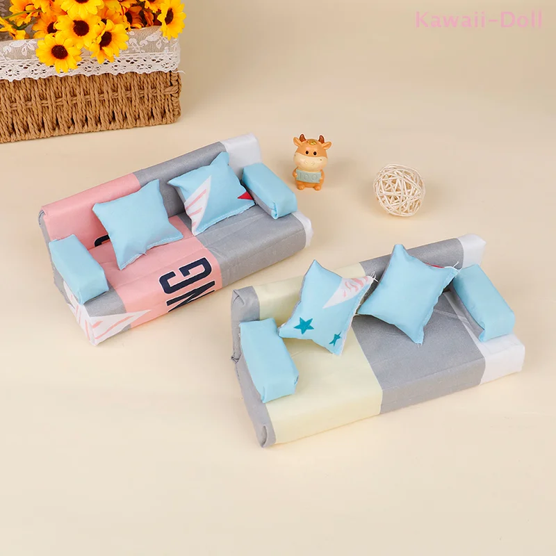 1Set Random Small Floral Fabric Sofa With 2 Pillow Furniture Set Dollhouse Accessories