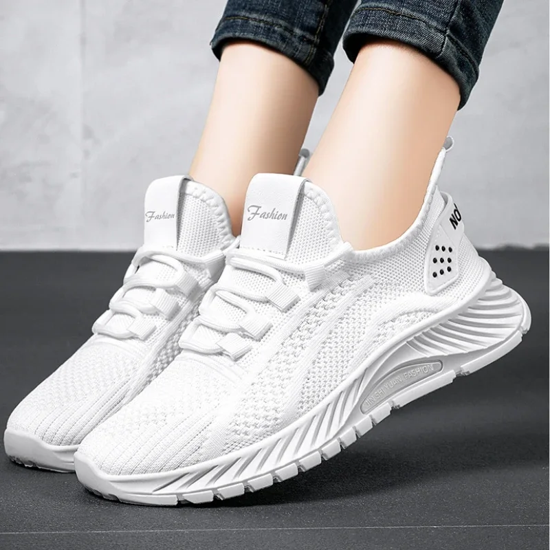 Women Sneakers Summer Mesh Breathable Sports Shoes Casual Soft Sole Flats Jogging Shoes Trendy Lace Up Beige Platform Lady Shoes