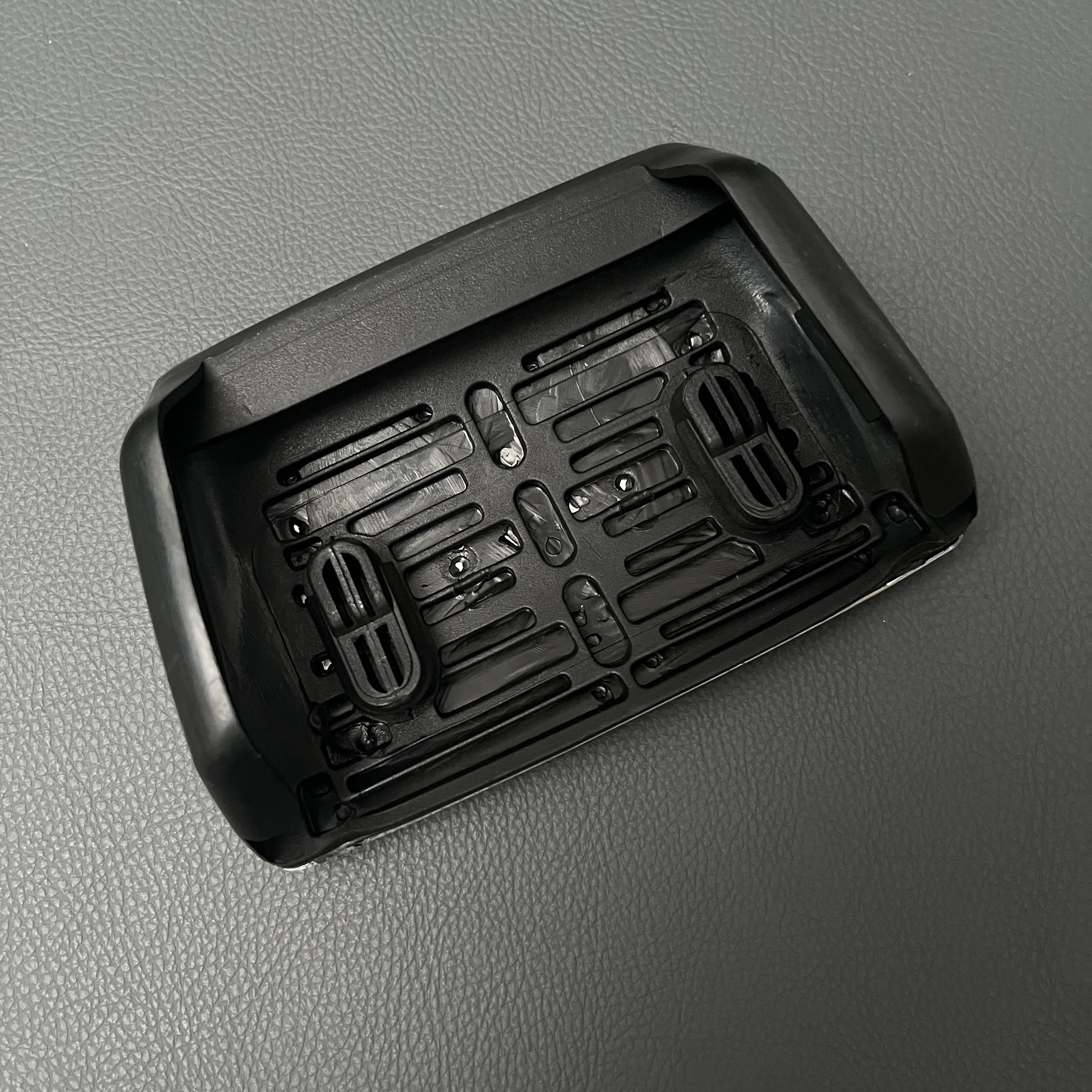 3-teiliges Set für Audi A6 C8 2019 2020 Edelstahl AT Limousine Auto Edelstahl Gaspedal Bremspedal Fußstützenpedal Auto-Pedalabdeckung – Detail 7