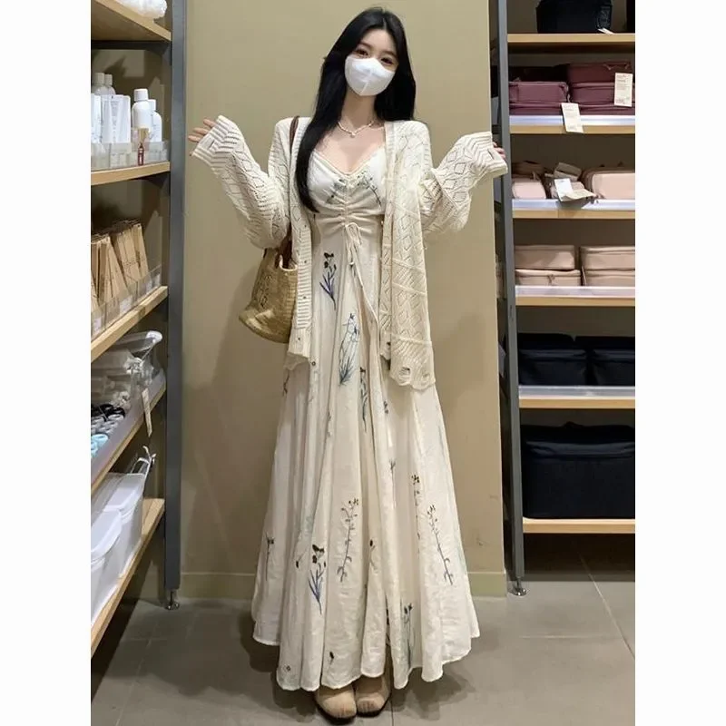 

Весенний комплект: Новое женское платье в китайском стиле с цветочным принтом, приталенное, на бретельках, и кардиган в стиле Lazy с вырезами