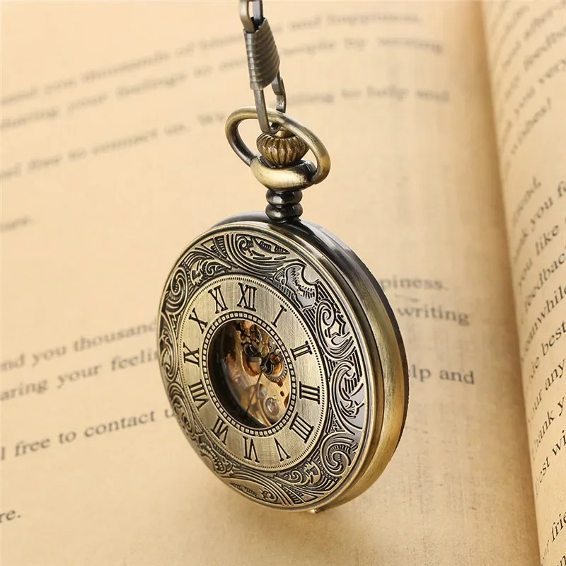 Antique Roman Number Case Pocket Watch Unisex Handwinding Mechanical Skeleton Clock with Pendant Chain Arabic Numeral Dial