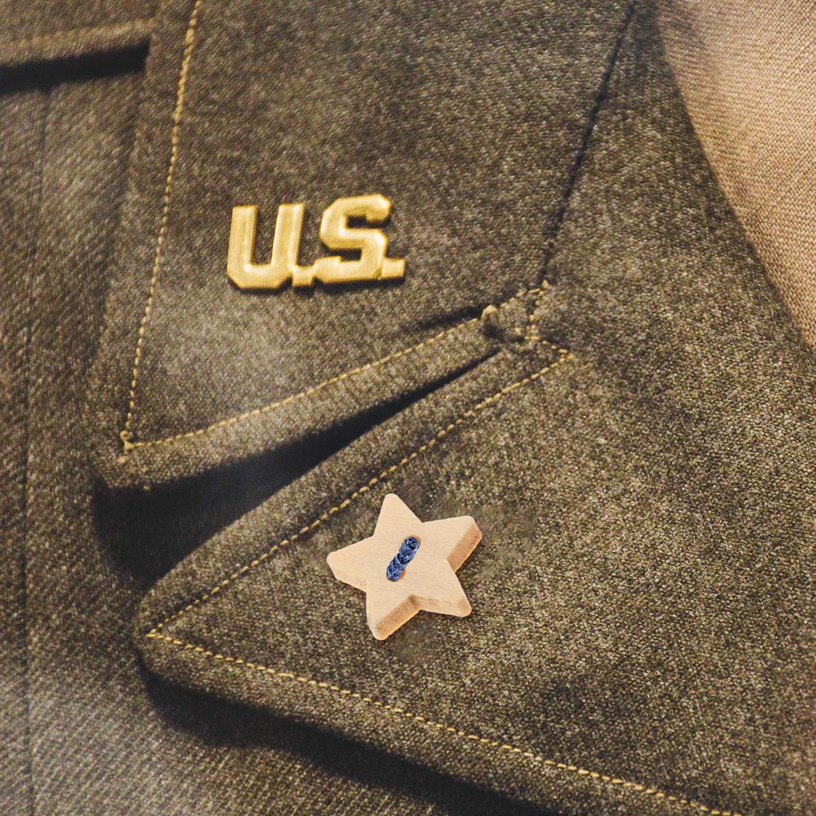 

200Pcs Star Embellishments Wooden Buttons Natural 2 Hole for Craft Scrapbook Handmade Sewing Knitting DIY Decoration Wood Button