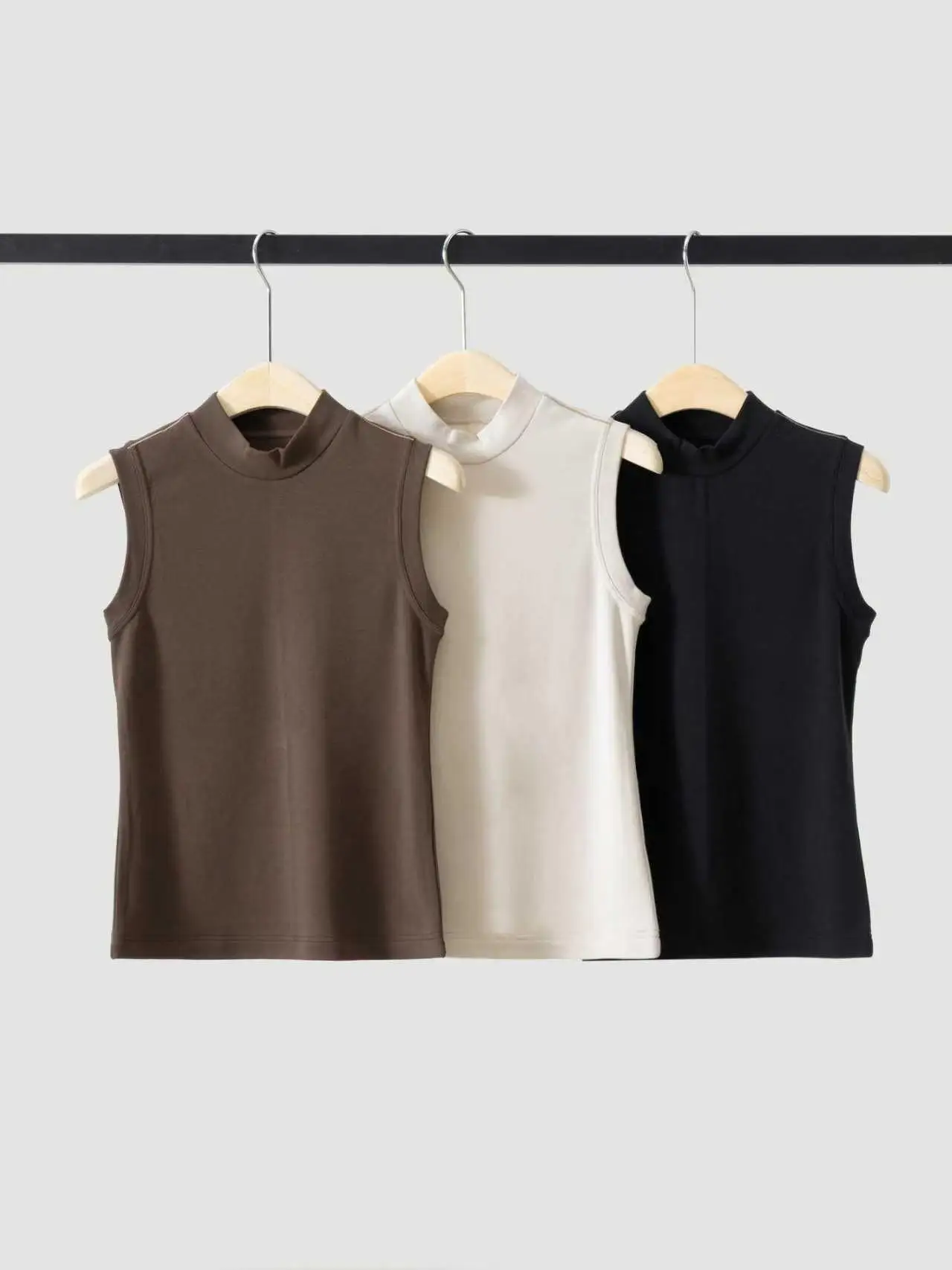 2026 Autumn/Winter New Style Half-High Neck Sleeveless Vest for Women, Slim Fit Base Layer Knitted Inner Layer Outerwear