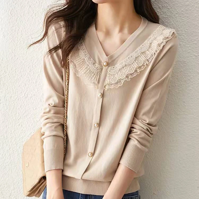 V Neck Knitted Sweater For Women Lace Patchwork Long Sleeve Casual Womens Clothing Pullover Knitwears Tops Female Autumn Winter