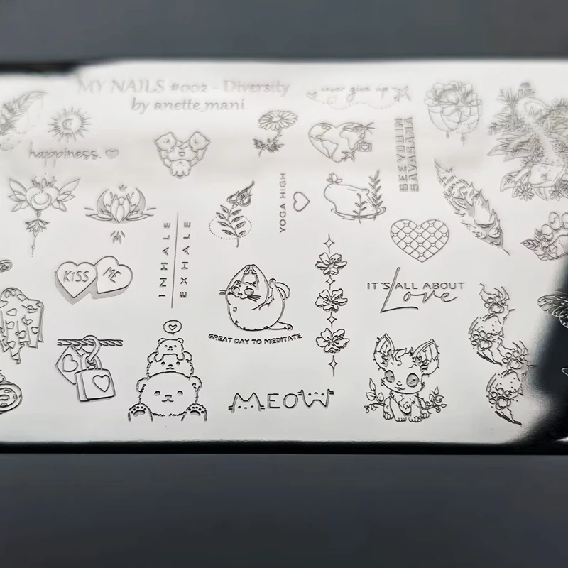 Pizzo Gatto Orso Elfo Nail Stamping Piatti Amore Cuore Foglie Fiori Design Piatti da stampa Modelli Unghie Art Stencil Timbro Strumenti