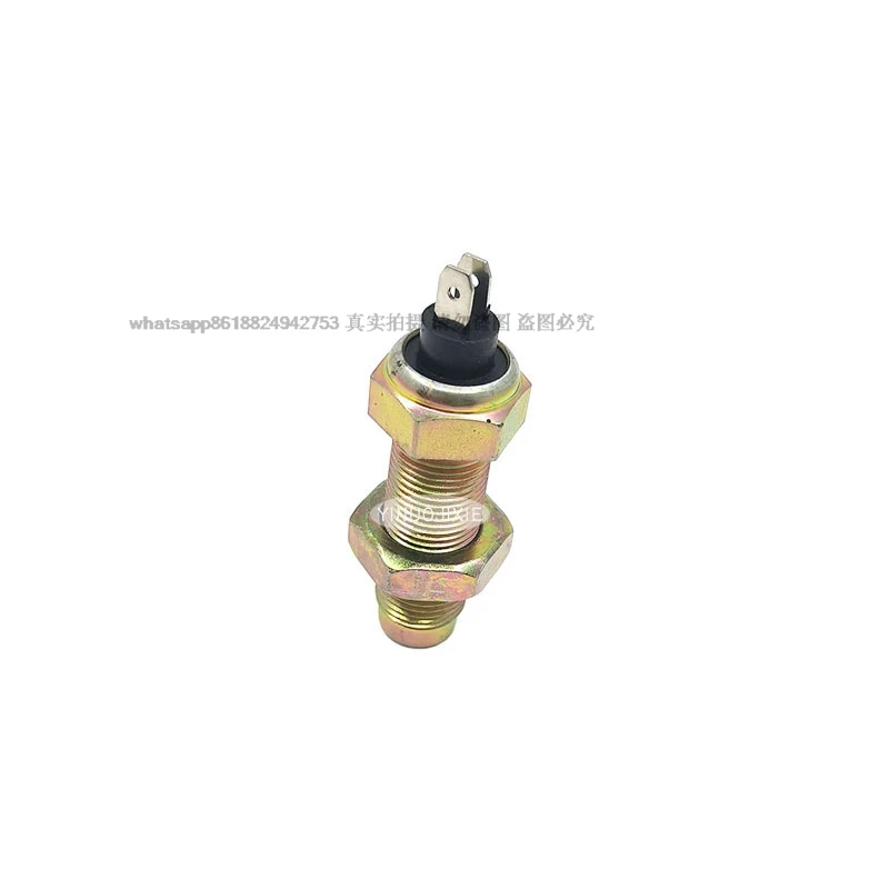 

Excavator accessories suitable for Chenglong Yuchai speed sensor, tachometer sensor, length 80mm, thread 18mm