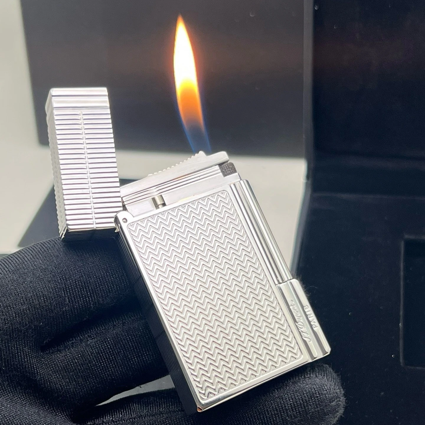 S.T. Dupont Golden & Silver Lighter Collection