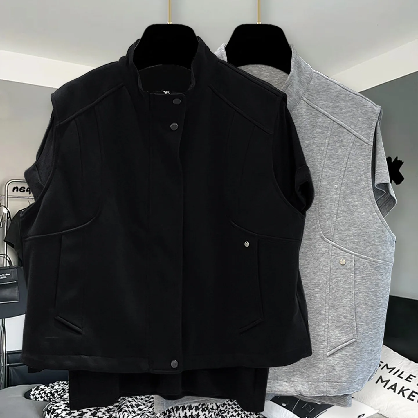 Zipper Stand Up Collar Vest Men's Three-dimensional Design Versatile 2026 New Casual Layering Looks Slim