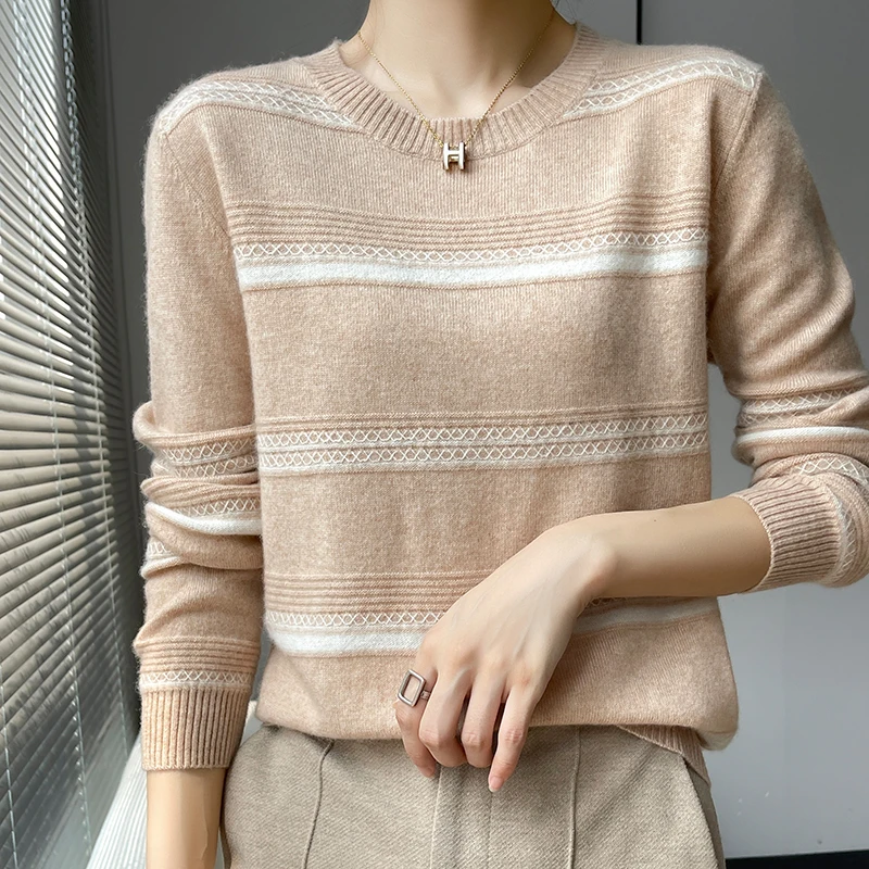 Cashmere sweater women's autumn and winter round neck pullover loose long sleeved heavy-duty sweater knitted wool base