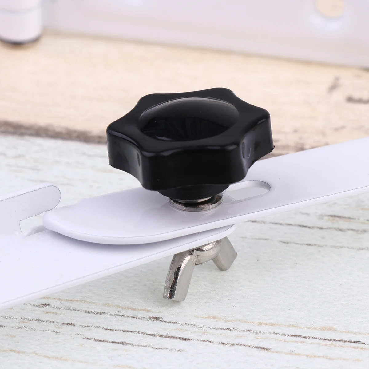 

2pcs Adjustable Solar Panel Bracket 0-90° Foldable 60Kg Support Anti-Rust Mount For Home Farm Office Use