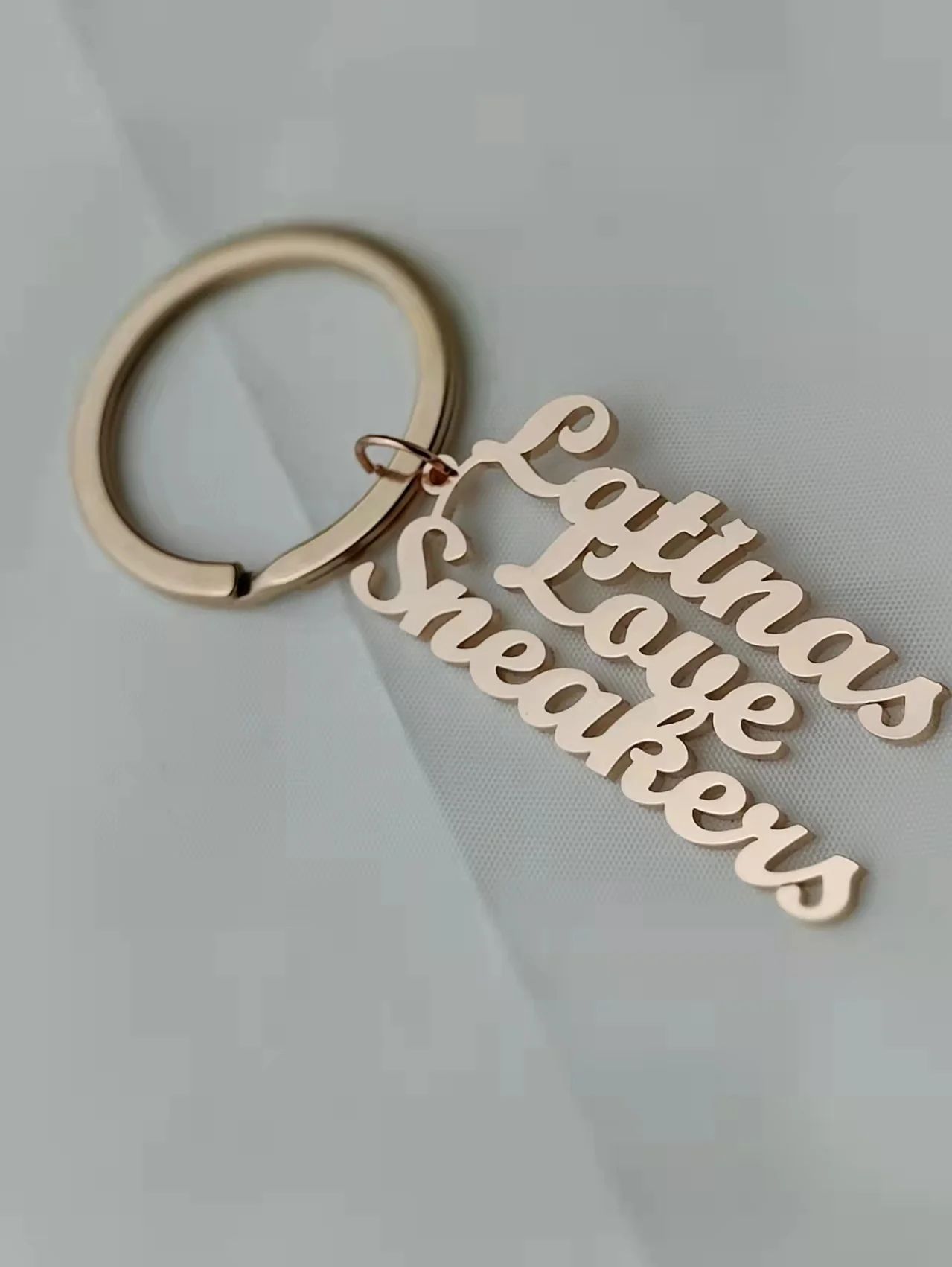 Custom Name Keychain Personalized Stainless Steel Pendant Keychains for Women Men Customized Nameplate Keyring Jewelry Gifts